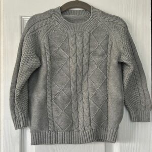 Classic Cable Knit Crewneck Sweater - Gray